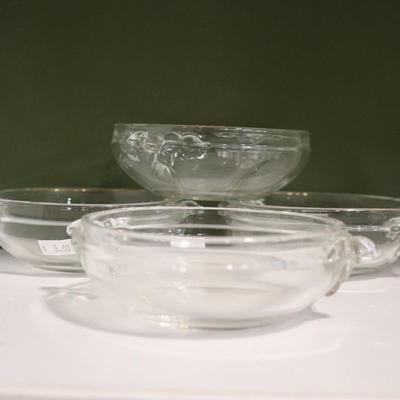 Set of clear soup bowls