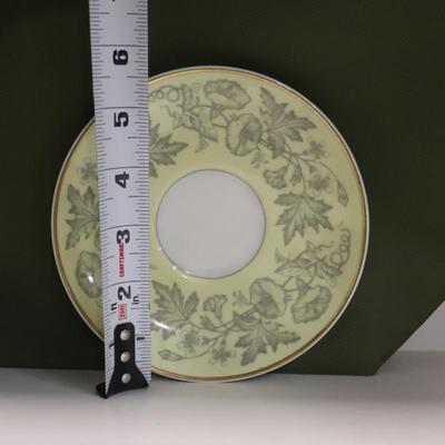 Set of 6 Wedgwood Wildflower Yellow Bone China Dinner Plates,