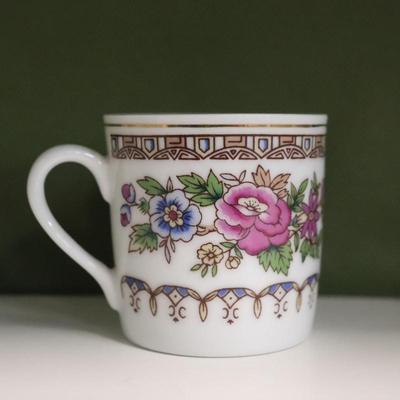 Vintage Floral Pattern 4.5" Demitasse Saucer Gold Rim and tea cup