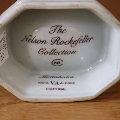 Nelson Rockefeller Mottahedeh, Soap Dish -Vista VA Alegre, Exquisite Colors