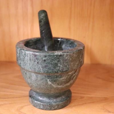 Indian Round Moss Green Mortar Pestle