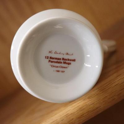 Vintage Norman Rockwell Scenery “Circus Clown” Coffee Mug In Fine Porcelain