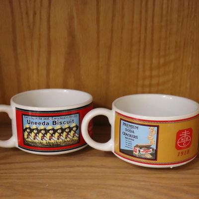 Vintage Set of eight Nabisco Variety Kitchen Soup / Cereal Bowls