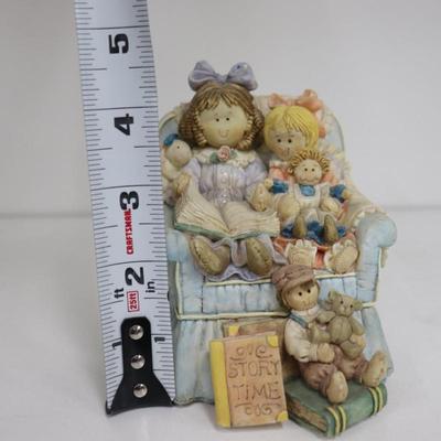 Heart Tugs San Francisco Music Box Company "My Favorite Things" Music Box