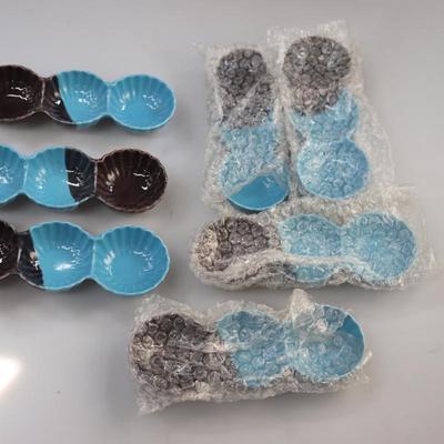 Lot of 7 blue and brown small appitizer oval boawls