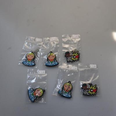 Lot of 6 superhero key chain