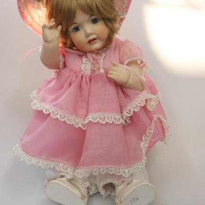 Beautiful Bvitnage Doll