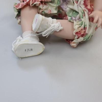 1994 The Hamilton Collection CHELSEA Porcelain Doll by Connie Walser Derek CUTE!