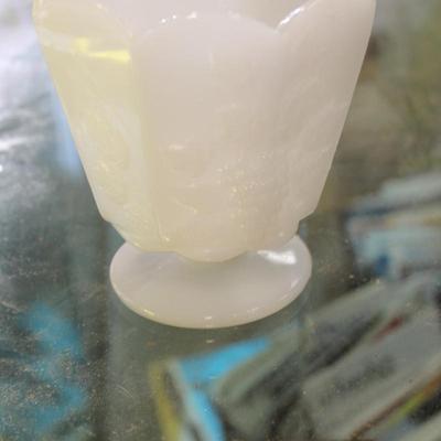 E. O. Brody Milk Glass Octagon Shaped Grape and Vine Pedestal Nut/Candy Dish MU-20 2250