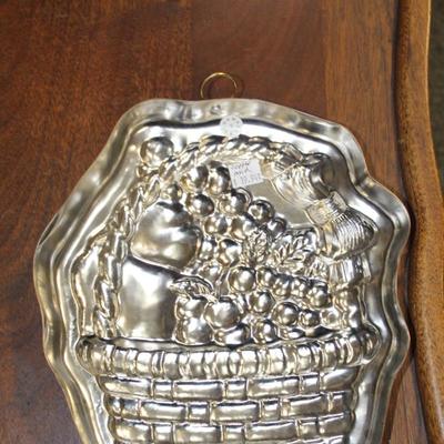 Vintage Copper Mold / Wall Hanging