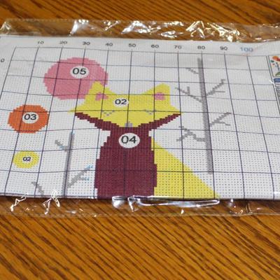 OWN4B Colorful Fox Pattern Embossed Cross Stitch Kit 11K 14.2" x 18" (Fox)