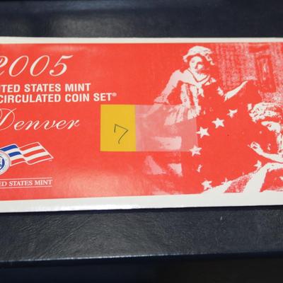 2005 UNITED STATES MINT UNCIRCULATED COIN SET®