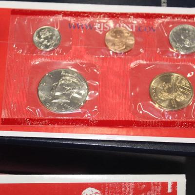 2002 Uncirculated coin set mint