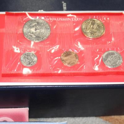 2003 Uncirculated coin set mint