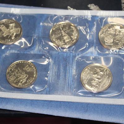 2000 Uncirculated coin set mint