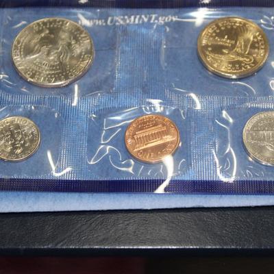 2000 Uncirculated coin set mint