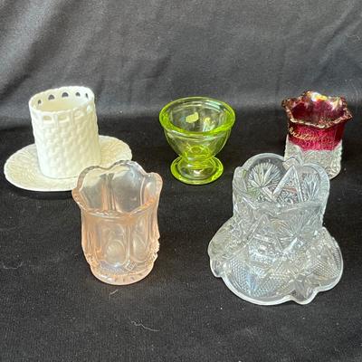 Lot 10 Toothpick holders