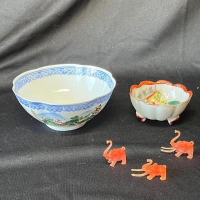 Lot 11 Oriental