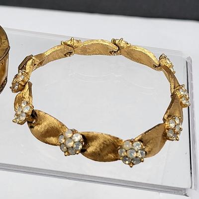 Vintage-Modern Goldtone Bracelet Variety (5)