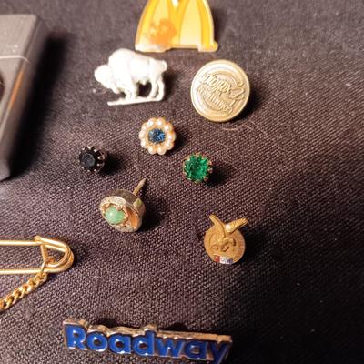 ZIPPO LIGHTER W/HALF DOLLAR, VARIOUS PINS AND TIE TACKS