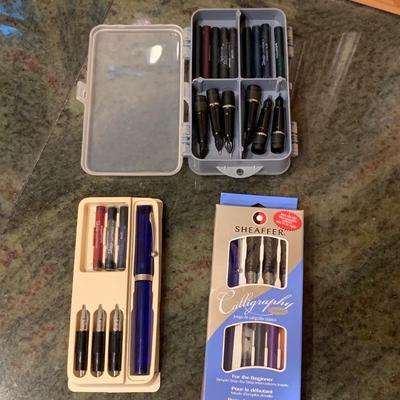 Unused Calligraphy Pens Plus Refillable Pens & Ink (2K-HS)