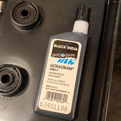 Unused Calligraphy Pens Plus Refillable Pens & Ink (2K-HS)