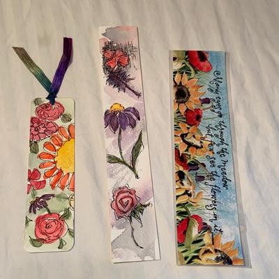 Book Lover’s Collection: Journal, Lights, Bookmarks, & More (2L-HS)