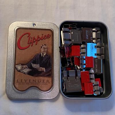 Book Lover’s Collection: Journal, Lights, Bookmarks, & More (2L-HS)