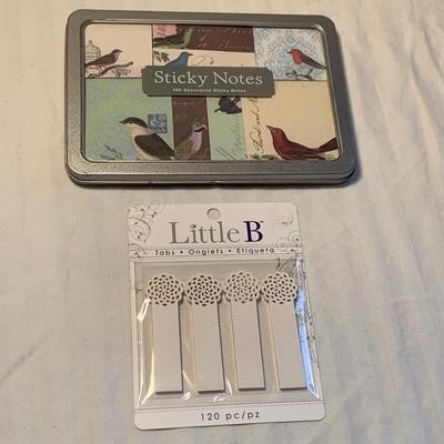 Book Lover’s Collection: Journal, Lights, Bookmarks, & More (2L-HS)