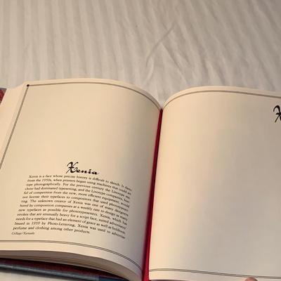 Book Lover’s Collection: Journal, Lights, Bookmarks, & More (2L-HS)