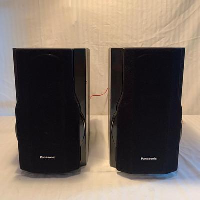 Panasonic CD Stereo System w/Speakers & Plateau Speaker Stands (2K-HS)