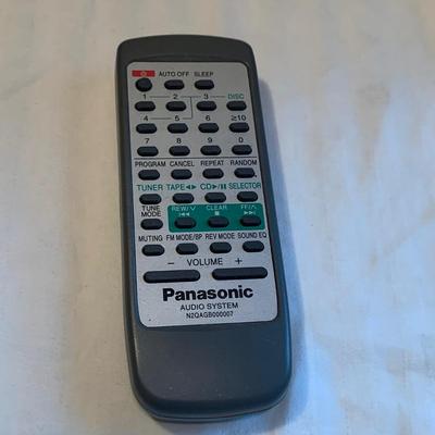 Panasonic CD Stereo System w/Speakers & Plateau Speaker Stands (2K-HS)