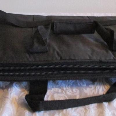 1 Smith & Wesson fabric, padded rifle case