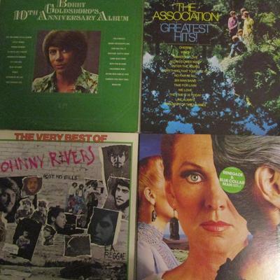 4 LP record albums