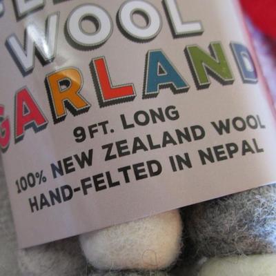 100% New Zealand wool garland