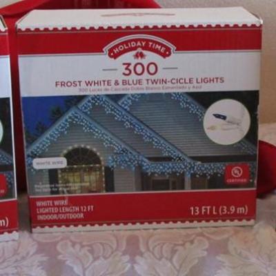 Frost blue & white twin-cicle lights 3 boxes of 300 ea