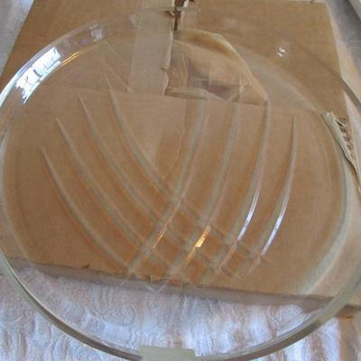 CCI Crystal Clear Industries cake plate