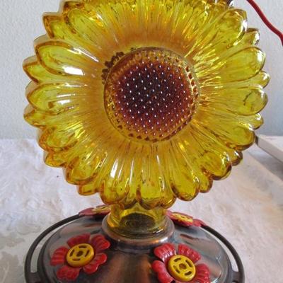 Sunflower hummingbird feeder
