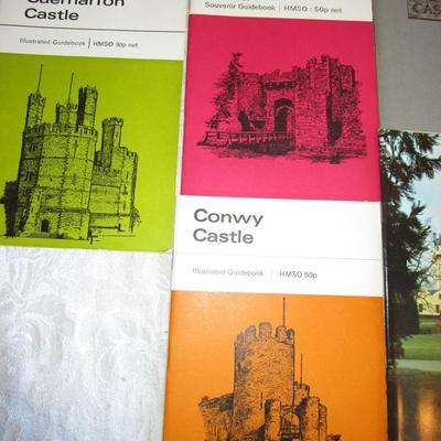 10 Books on castles