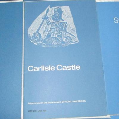 10 Official Handbooks on castles
