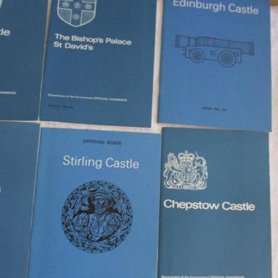10 Official Handbooks on castles