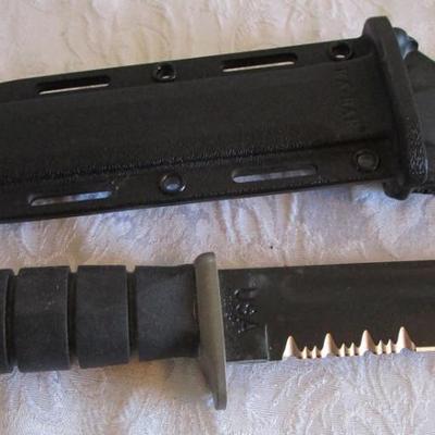 Ka-Bar 1281 D2 fighting/utility knife serated, made in the USA knife with sheath