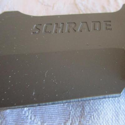 Schrade SCHF27 survival fixed-blade knife with sheath