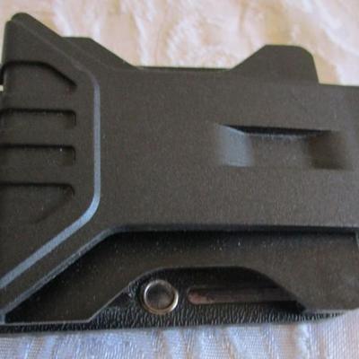 Walther 440 tacticle knife with sheath
