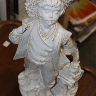 Italian boy and girl statue