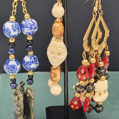 (3) Pairs Asian Themed Dangle Earrings