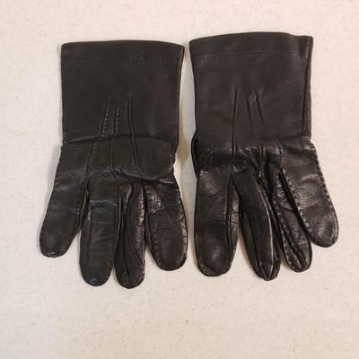 Filson Leather Gloves and Brooks Brothers (C-KD)