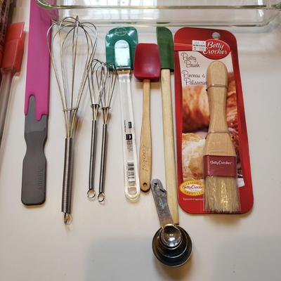 Norpro, Kaiser, Pyrex, Remarle Baking Lot (L-KD)