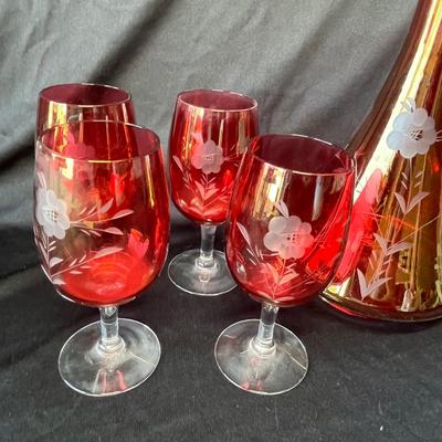 Lot 14 Cranberry Flash Wine set