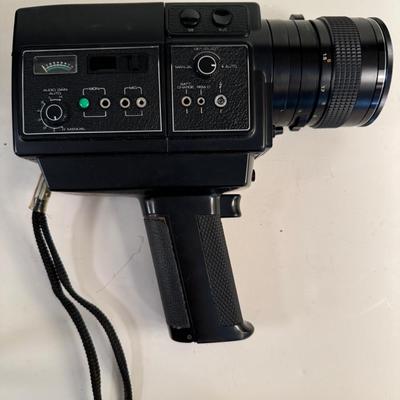 Lot 4. Vintage Chinon 1206 SM/DirectSound Video Camera